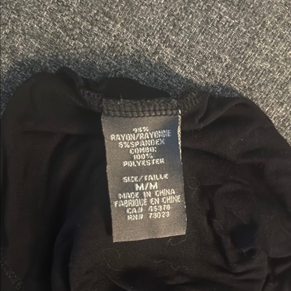 Suzy Shier Elegant Black Women's Top wwith mesh long sleeves. Medium. - Picture 7 of 8